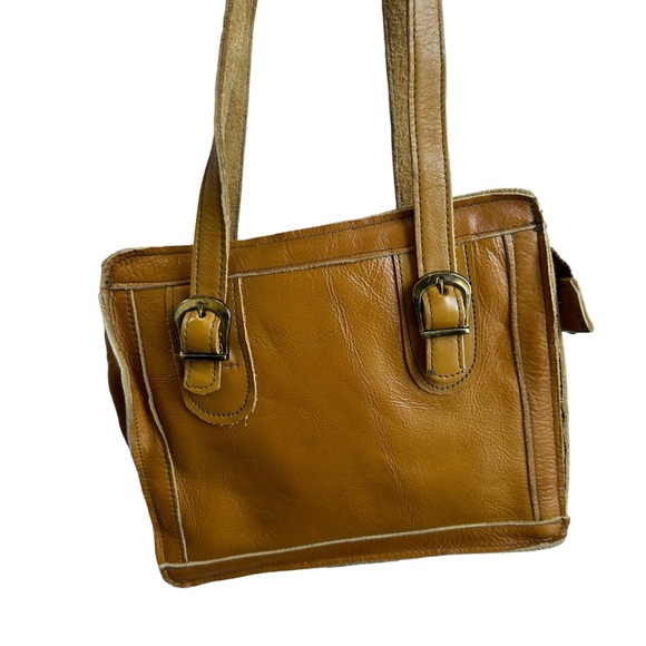 Vintage Leather Shoulder Bag - Picture 2 of 9